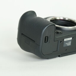 Canon EOS R6 Mark II