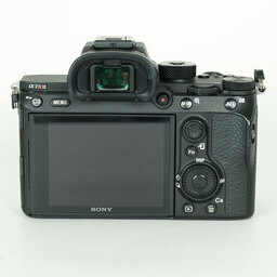 SONY α7R III(ILCE-7RM3) SONY α7R III(ILCE-7RM3)