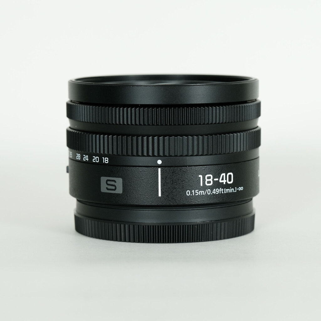 Panasonic LUMIX S 18-40mm F4.5-6.3