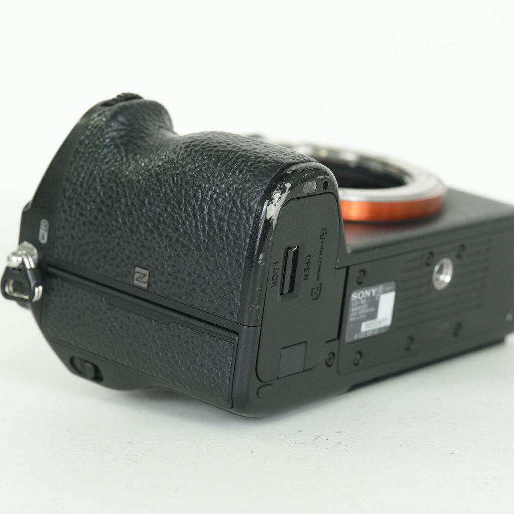 SONY α7 III（ILCE-7M3）