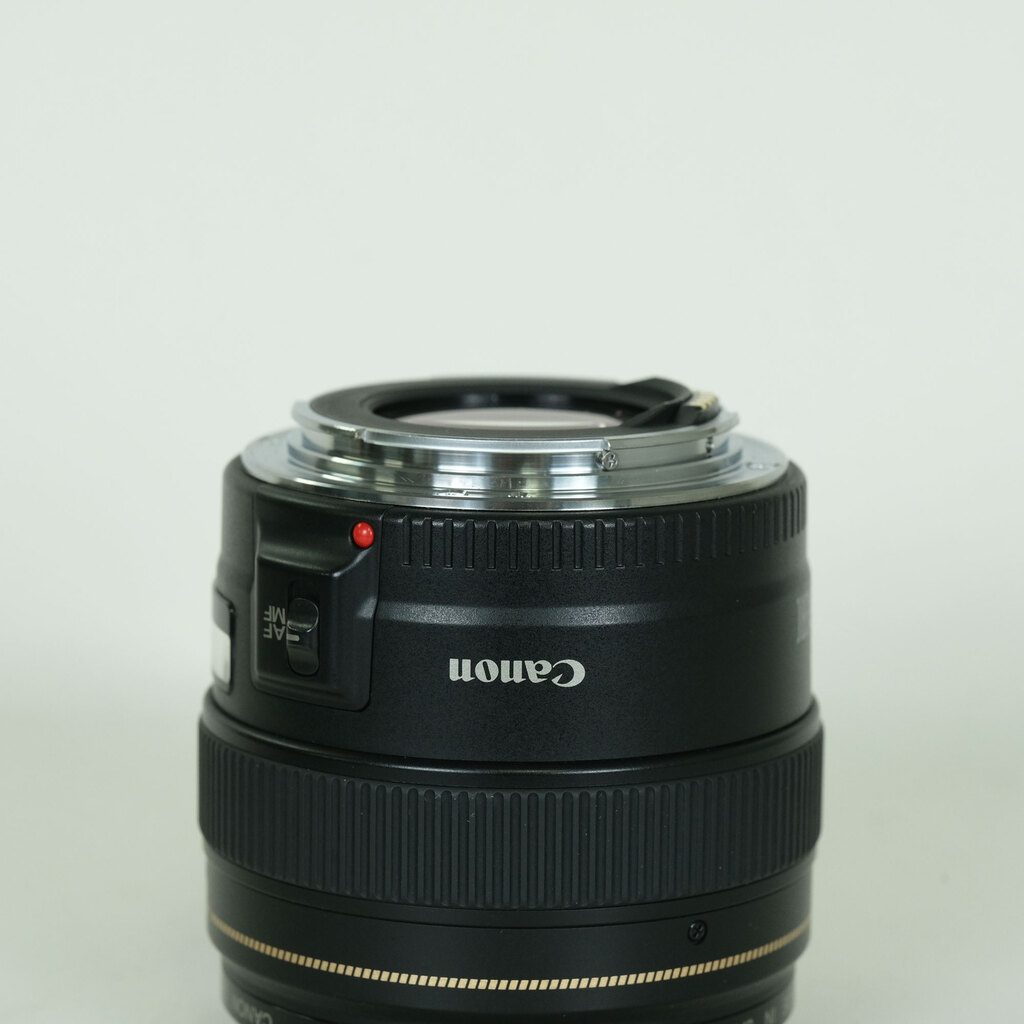 Canon EF100mm F2 USM