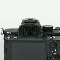 SONY α7R III(ILCE-7RM3) SONY α7R III(ILCE-7RM3)
