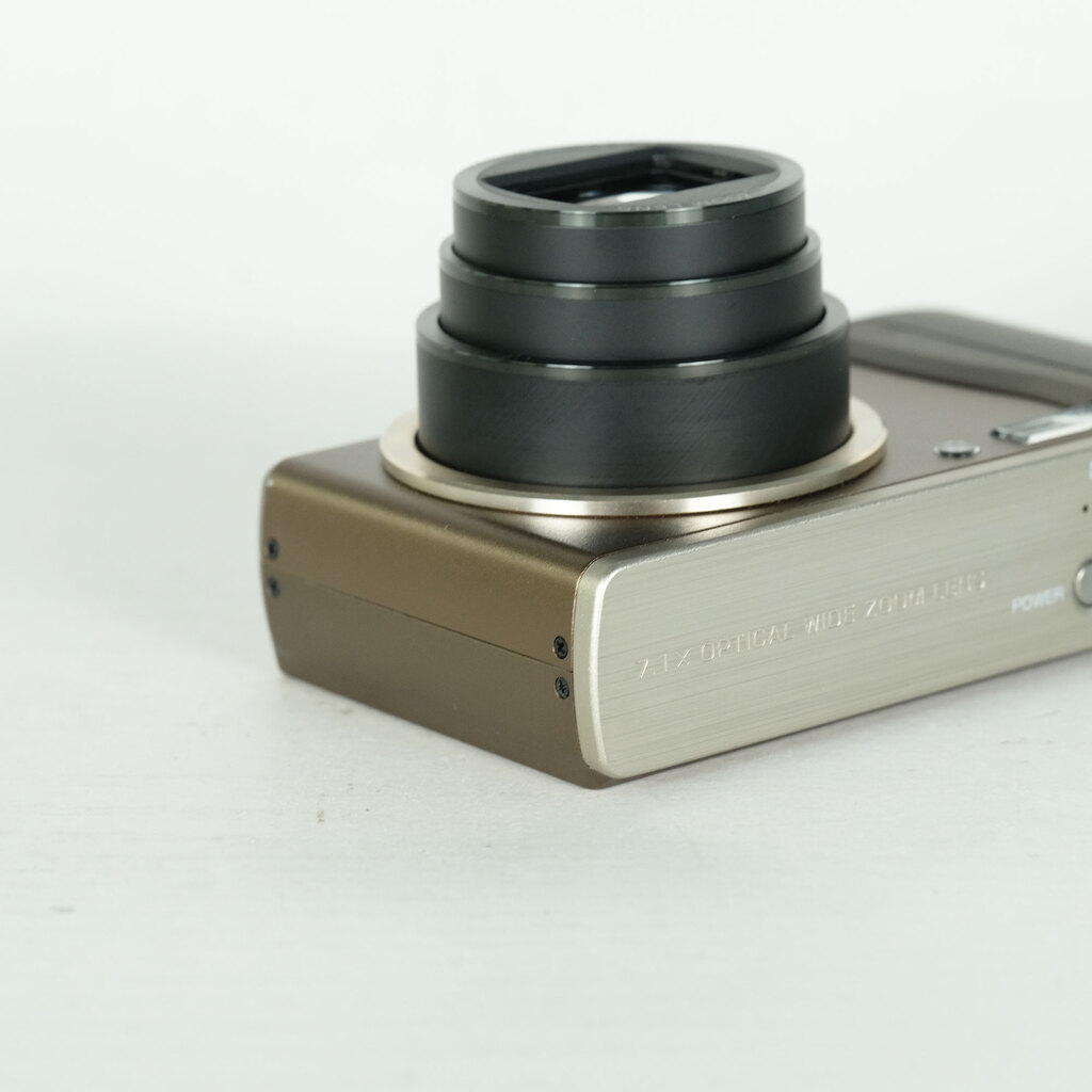 RICOH R10 ブラウン R10 ブラウンの出品 | ONE SCENE（ワンシーン）
