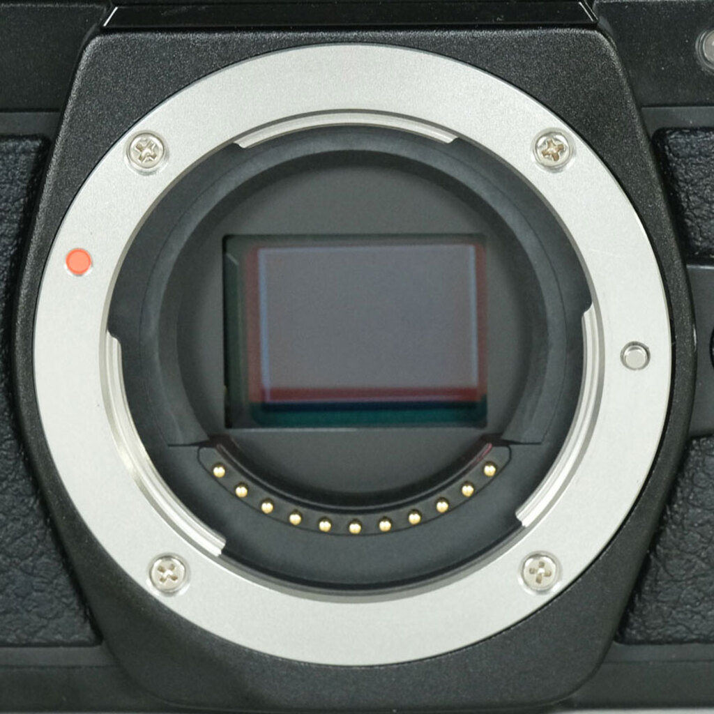 OLYMPUS OM-D E-M10 Mark II