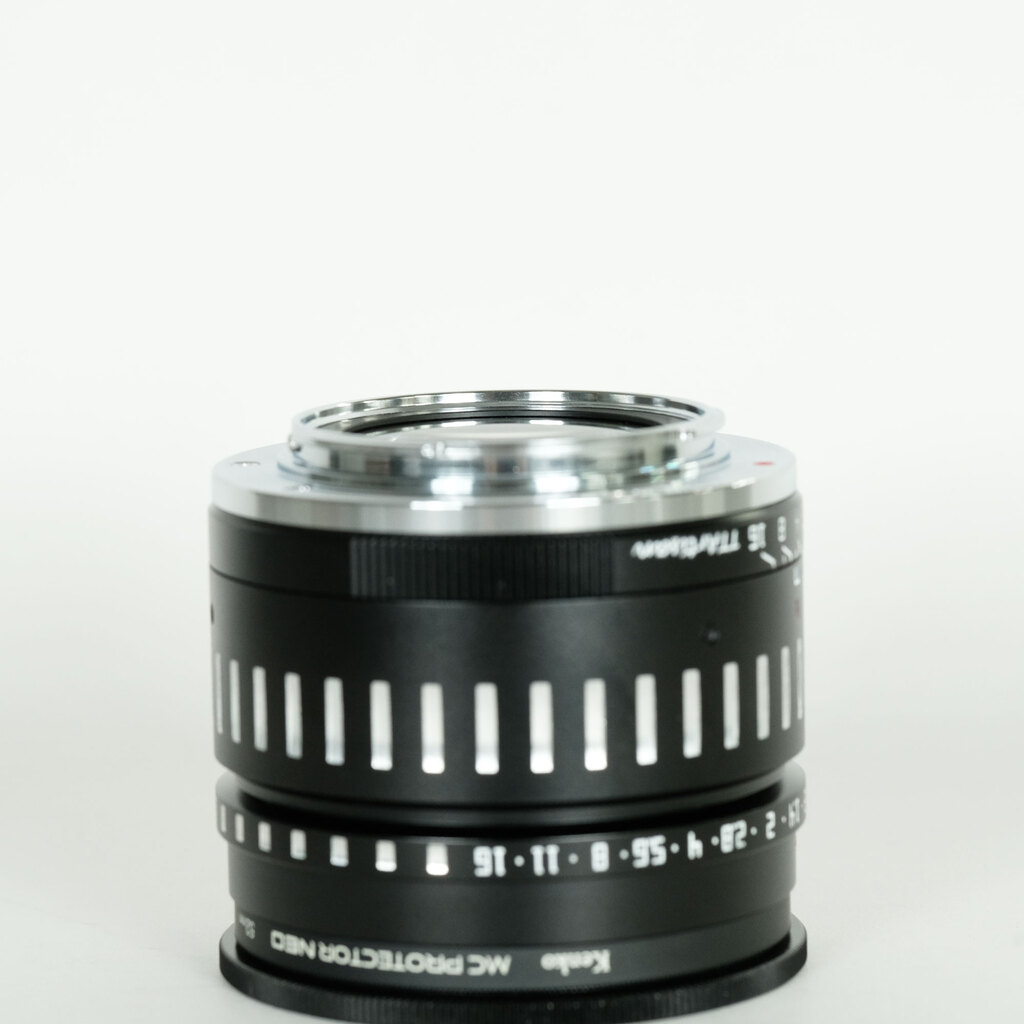 銘匠光学 TTArtisan 35mm F0.95 C (フジフイルムX用) ブラック×シルバー