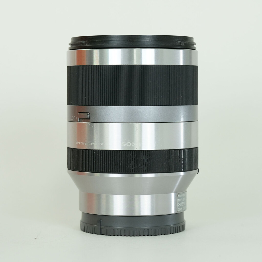 SONY E18-200mm F3.5-6.3 OSS SEL18200