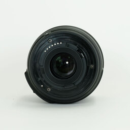 Nikon AF-S DX NIKKOR 18-55mm F3.5-5.6 G VR Nikon AF-S DX NIKKOR 18-55mm F3.5-5.6 G VR