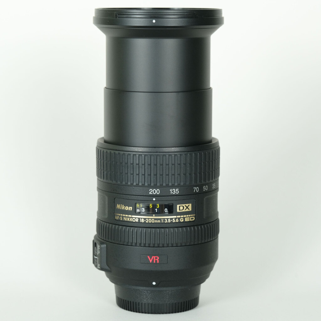 Nikon AF-S DX VR Zoom-Nikkor 18-200mm F3.5-5.6G IF-ED