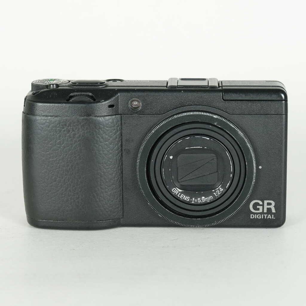 RICOH GR DIGITAL II
