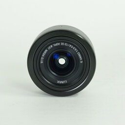 Panasonic LUMIX G VARIO 12-32mm / F3.5-5.6 ASPH. / MEGA O.I.S. Panasonic LUMIX G VARIO 12-32mm / F3.5-5.6 ASPH. / MEGA O.I.S.
