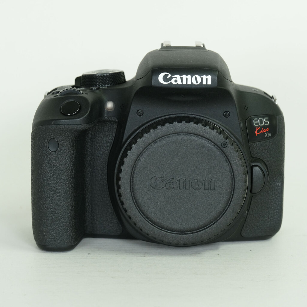 Canon EOS Kiss X9i