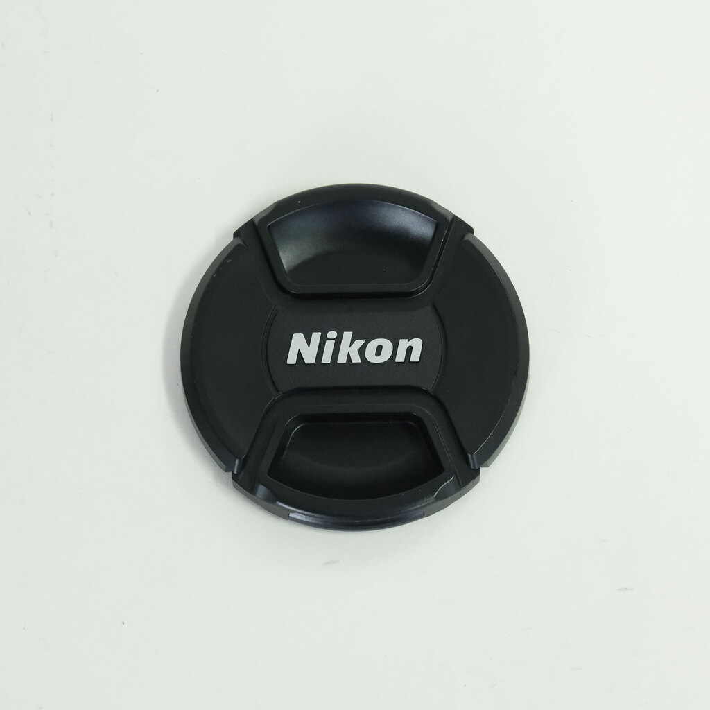 Nikon AF-S DX NIKKOR 18-200mm F3.5-5.6G ED VR II