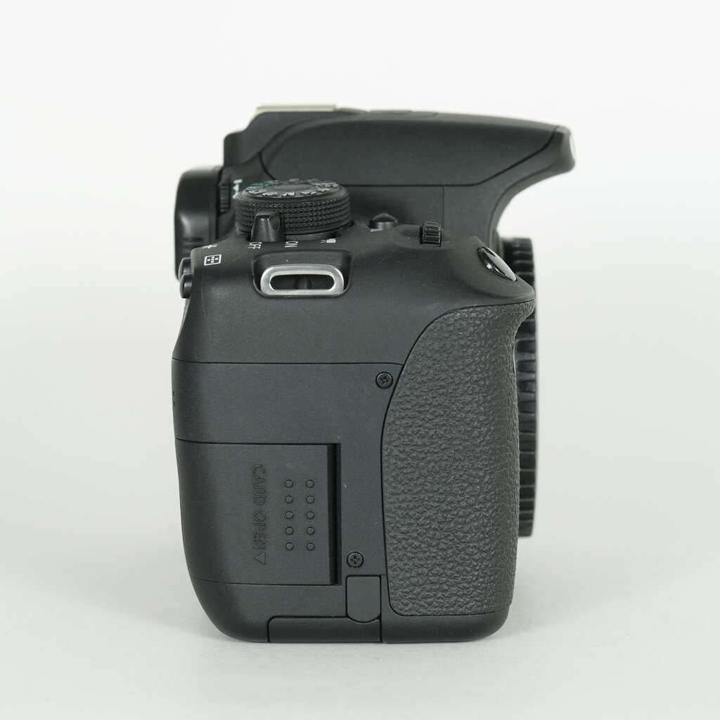 Canon EOS Kiss X7i Canon EOS Kiss X7i