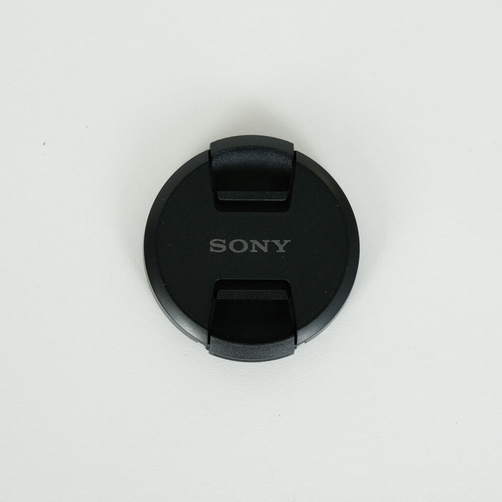 SONY E 18-135mm F3.5-5.6 OSS SEL18135