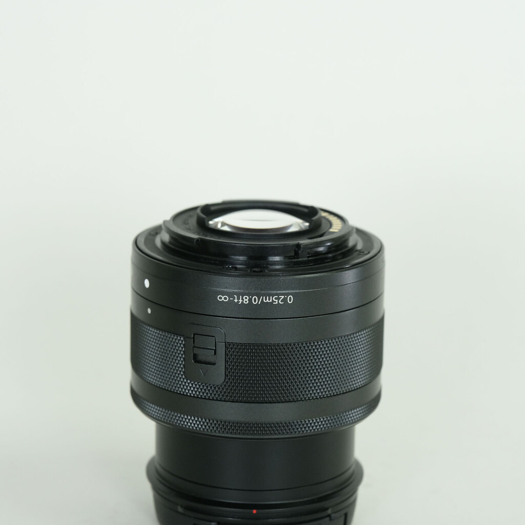 Canon EF-M15-45mm F3.5-6.3 IS STM Canon EF-M15-45mm F3.5-6.3 IS STM