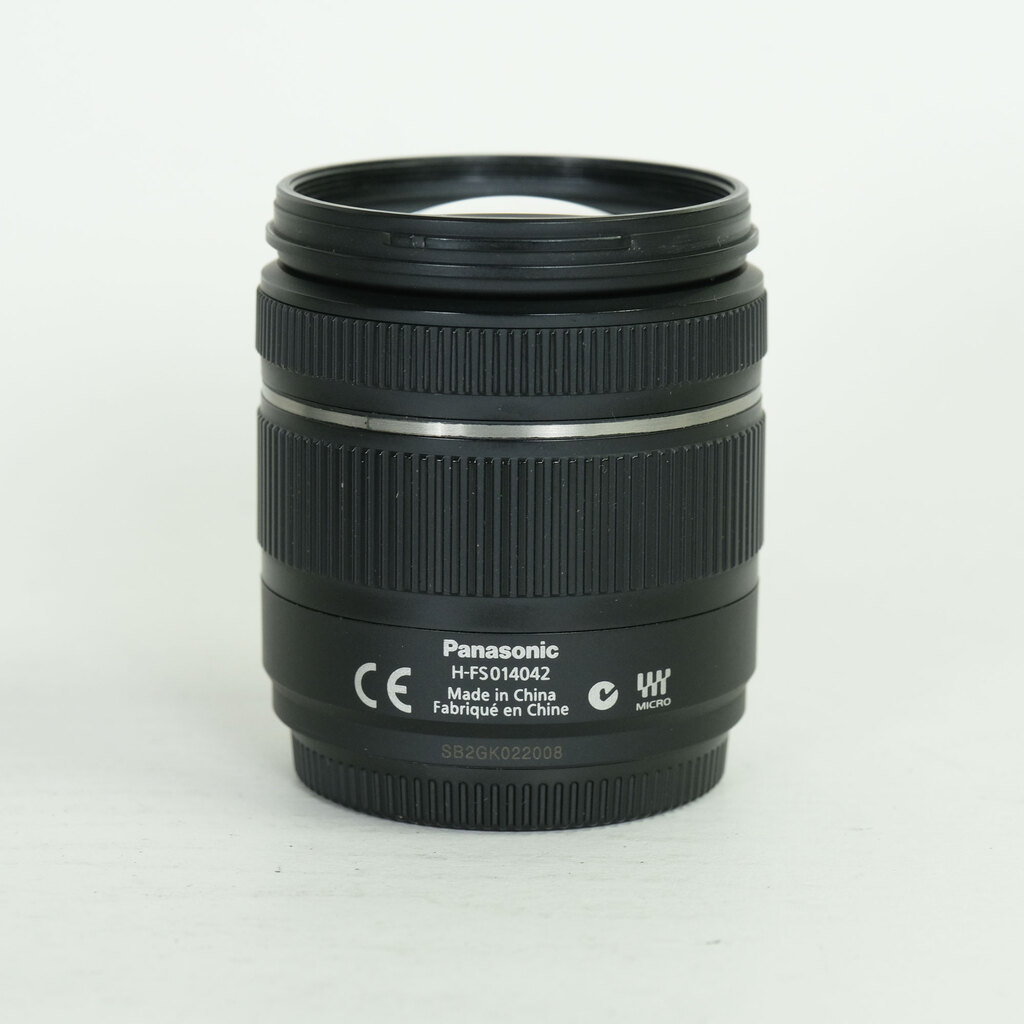Panasonic LUMIX G 14-42mm F3.5-5.6 ASPH. MEGA O.I.S. H-FS014042 Panasonic LUMIX G 14-42mm F3.5-5.6 ASPH. MEGA O.I.S. H-FS014042