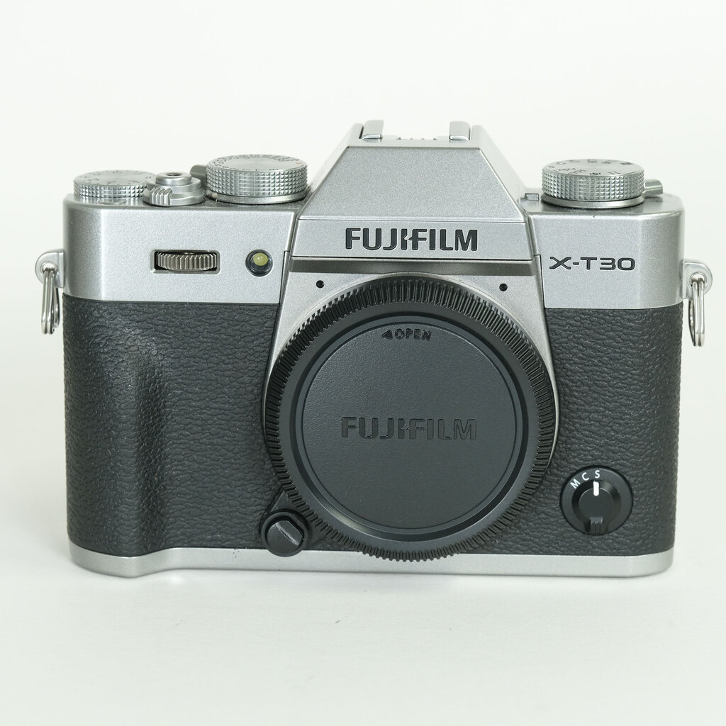 FUJIFILM X-T30