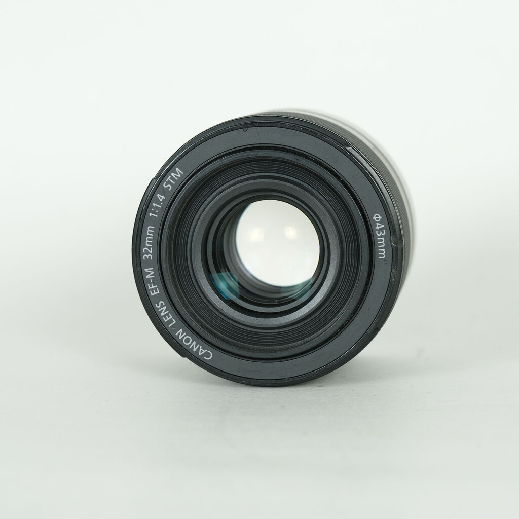 Canon EF-M32mm F1.4 STM
