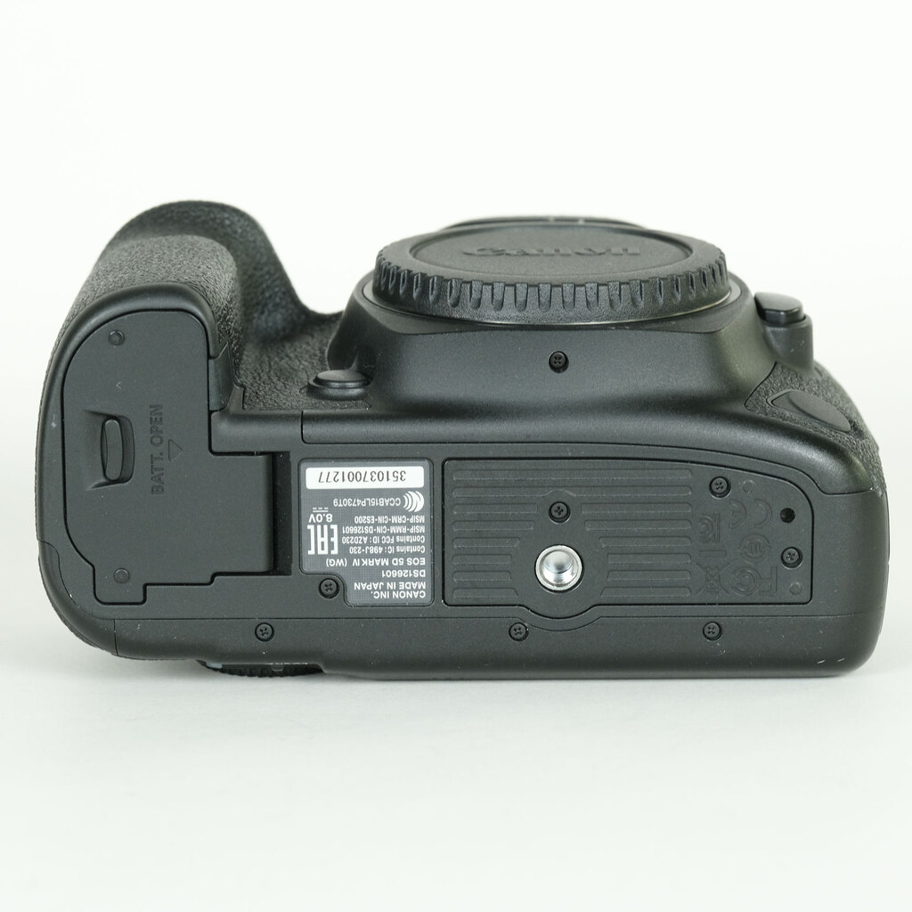 Canon EOS 5D Mark IV Canon EOS 5D Mark IV