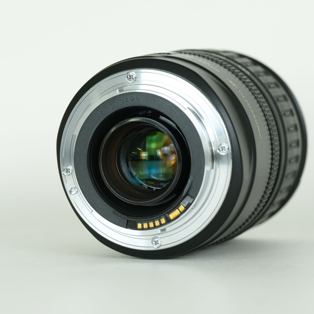 Canon EF28-135mm F3.5-5.6 IS USM