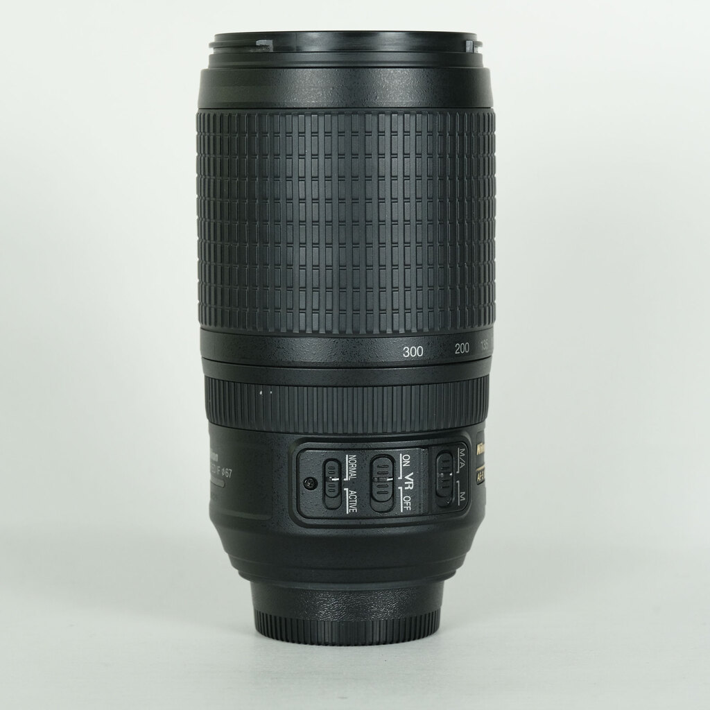 Nikon AF-S VR Zoom-Nikkor 70-300mm F4.5-5.6G IF-ED