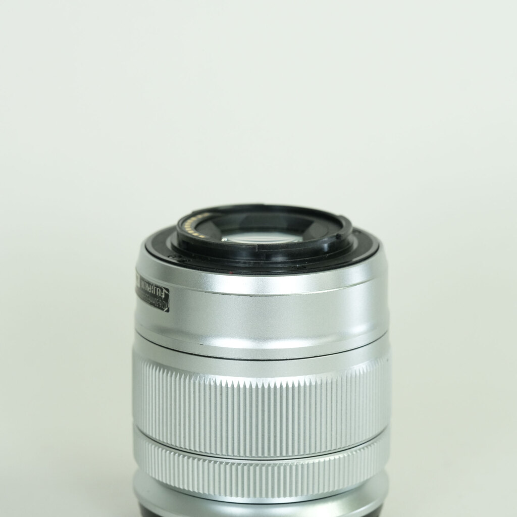 FUJIFILM フジノン XC16-50mm F3.5-5.6 OIS シルバー FUJIFILM フジノン XC16-50mm F3.5-5.6 OIS シルバー