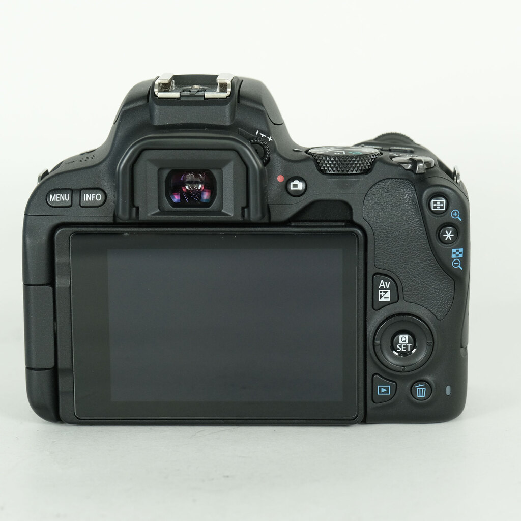 Canon EOS Kiss X9の出品 | ONE SCENE（ワンシーン）
