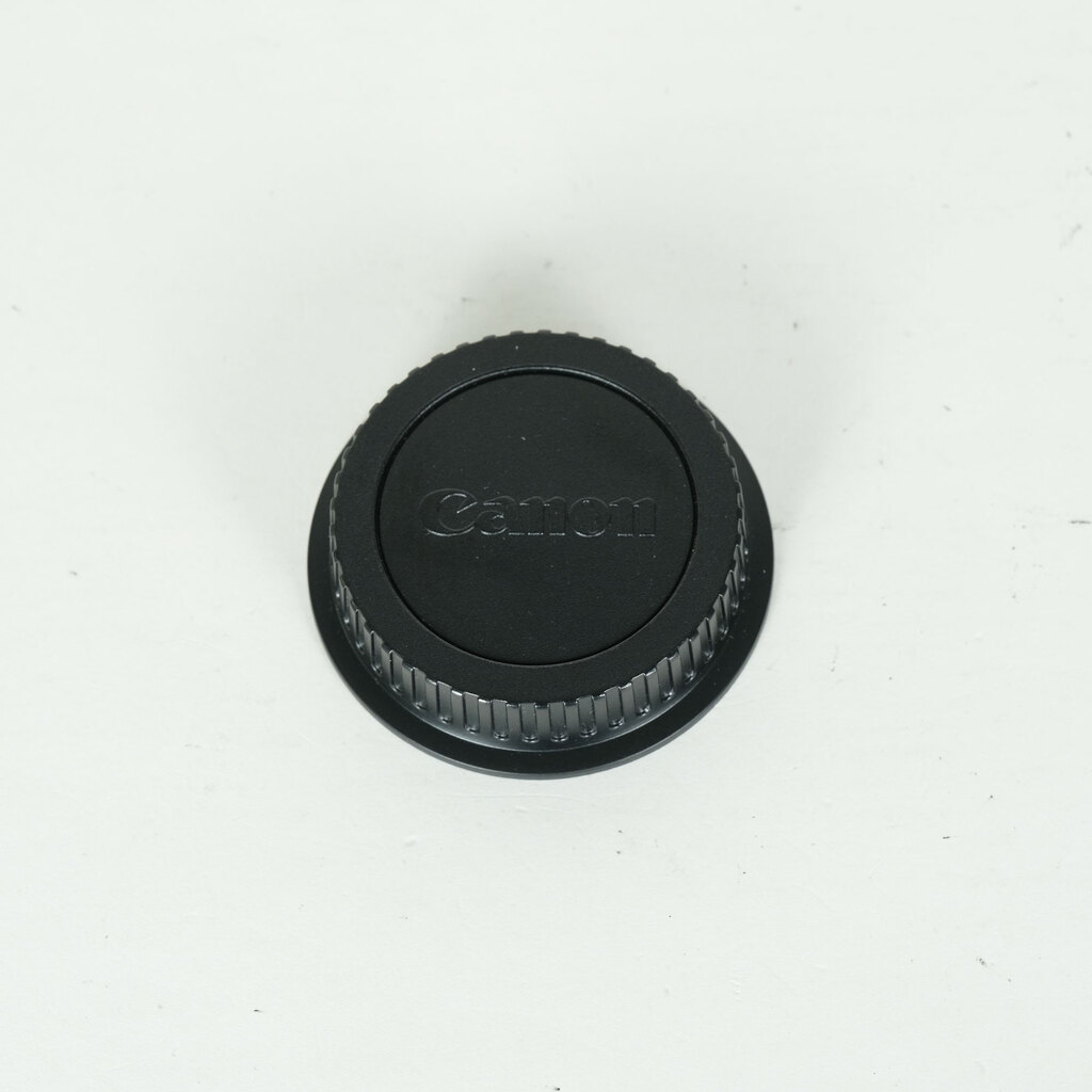 Canon EF-S18-200mm F3.5-5.6 ISの出品 | ONE SCENE（ワンシーン）