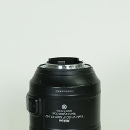 Nikon AF-S VR Micro-Nikkor 105mm f/2.8G IF-ED