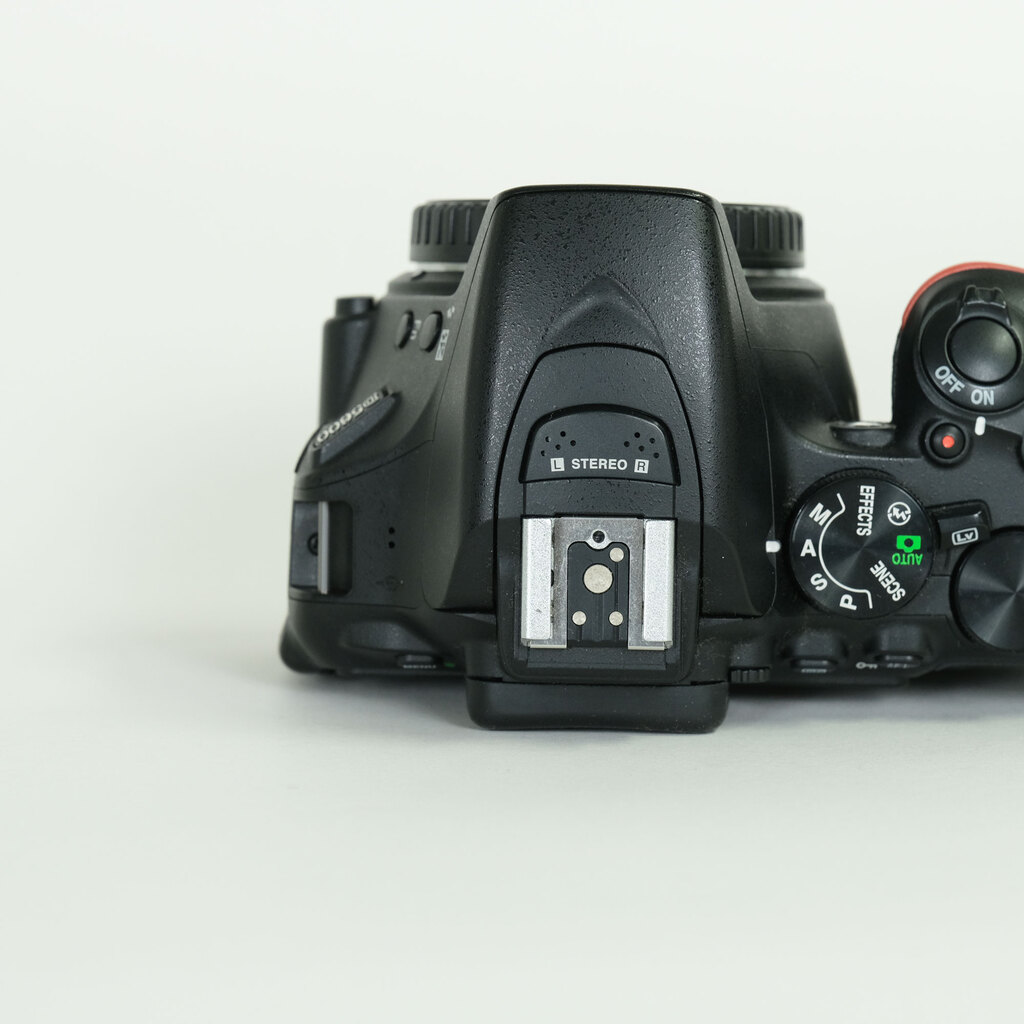 Nikon D5600