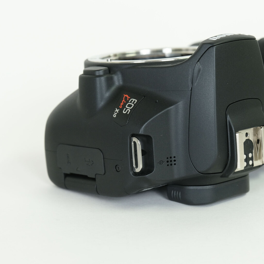 Canon EOS Kiss X10