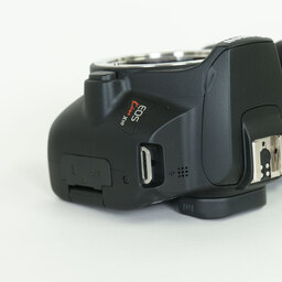 Canon EOS Kiss X10