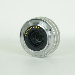 OLYMPUS M.ZUIKO DIGITAL 17mm F2.8 シルバー