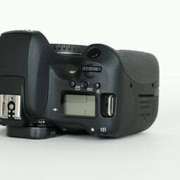 Canon EOS 8000D Canon EOS 8000D