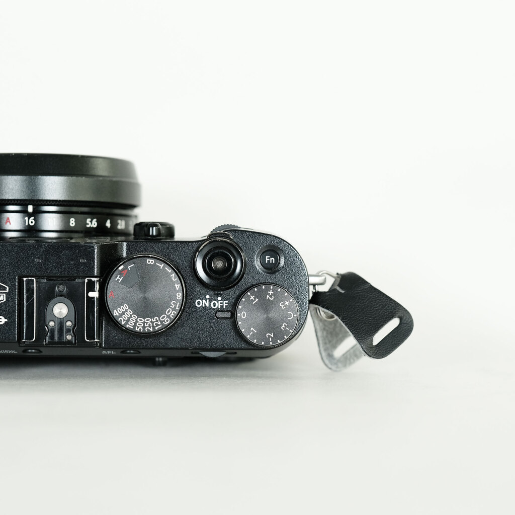 FUJIFILM X100F ブラック