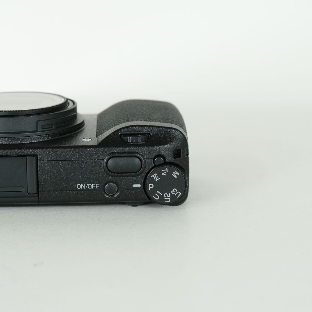 RICOH GR IIIx
