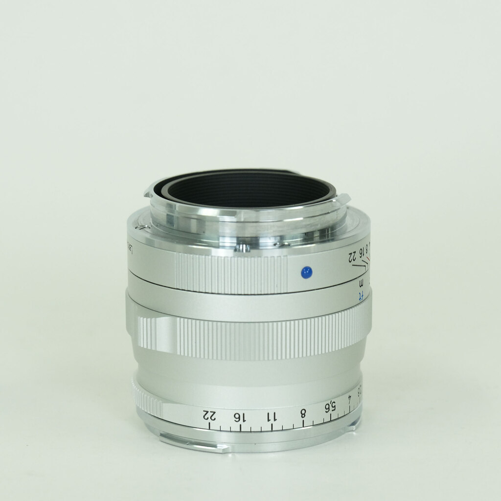 Carl Zeiss Planar T* 2.0/50 ZM シルバー