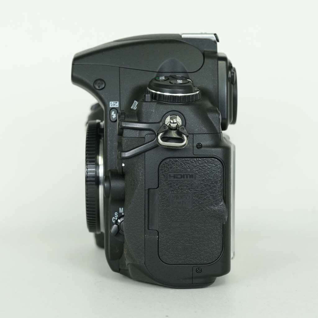 Nikon D700 ボディ