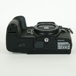 OLYMPUS OM-D E-M1 Mark II