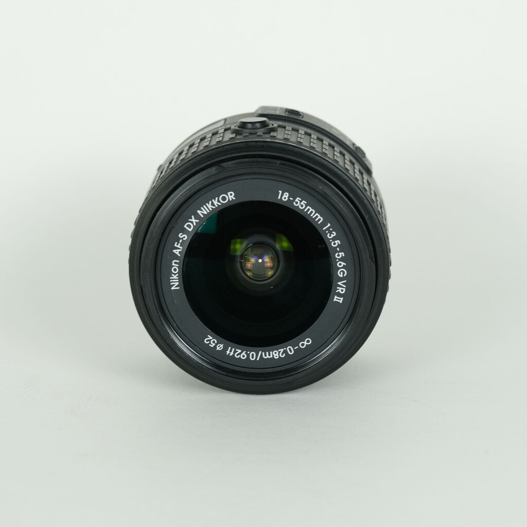 Nikon AF-S DX NIKKOR 18-55mm f3.5-5.6G VR II