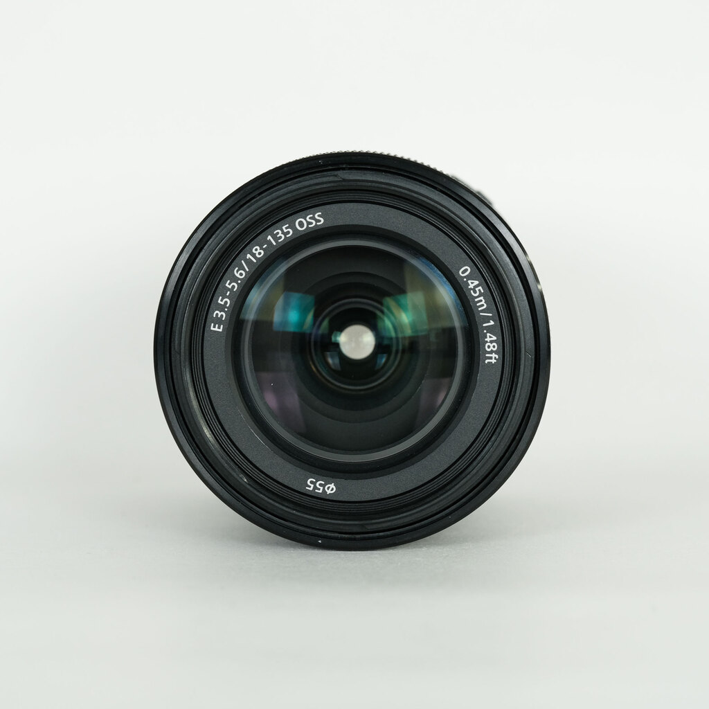 SONY E 18-135mm F3.5-5.6 OSS SEL18135
