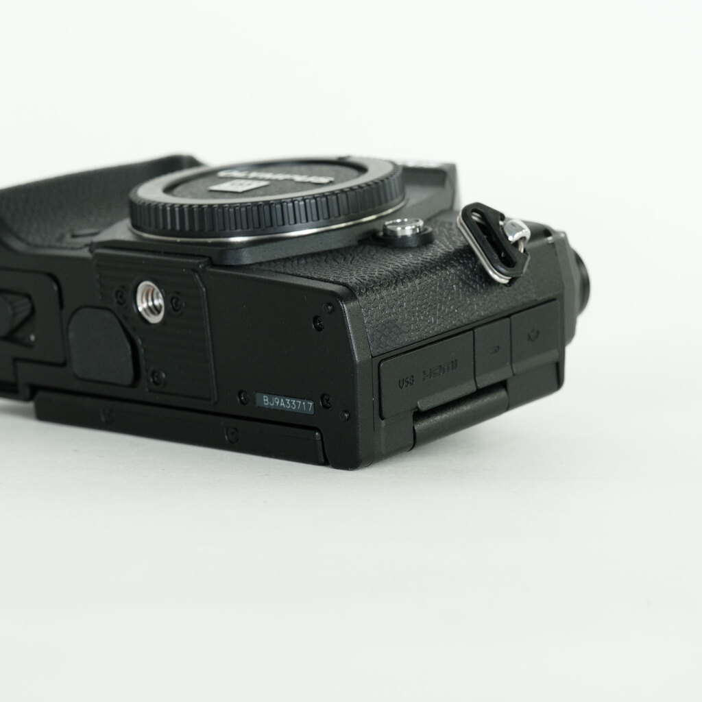 OLYMPUS OM-D E-M5 Mark III