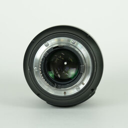 Nikon AF-S VR Micro-Nikkor 105mm f/2.8G IF-ED Nikon AF-S VR Micro-Nikkor 105mm f/2.8G IF-ED