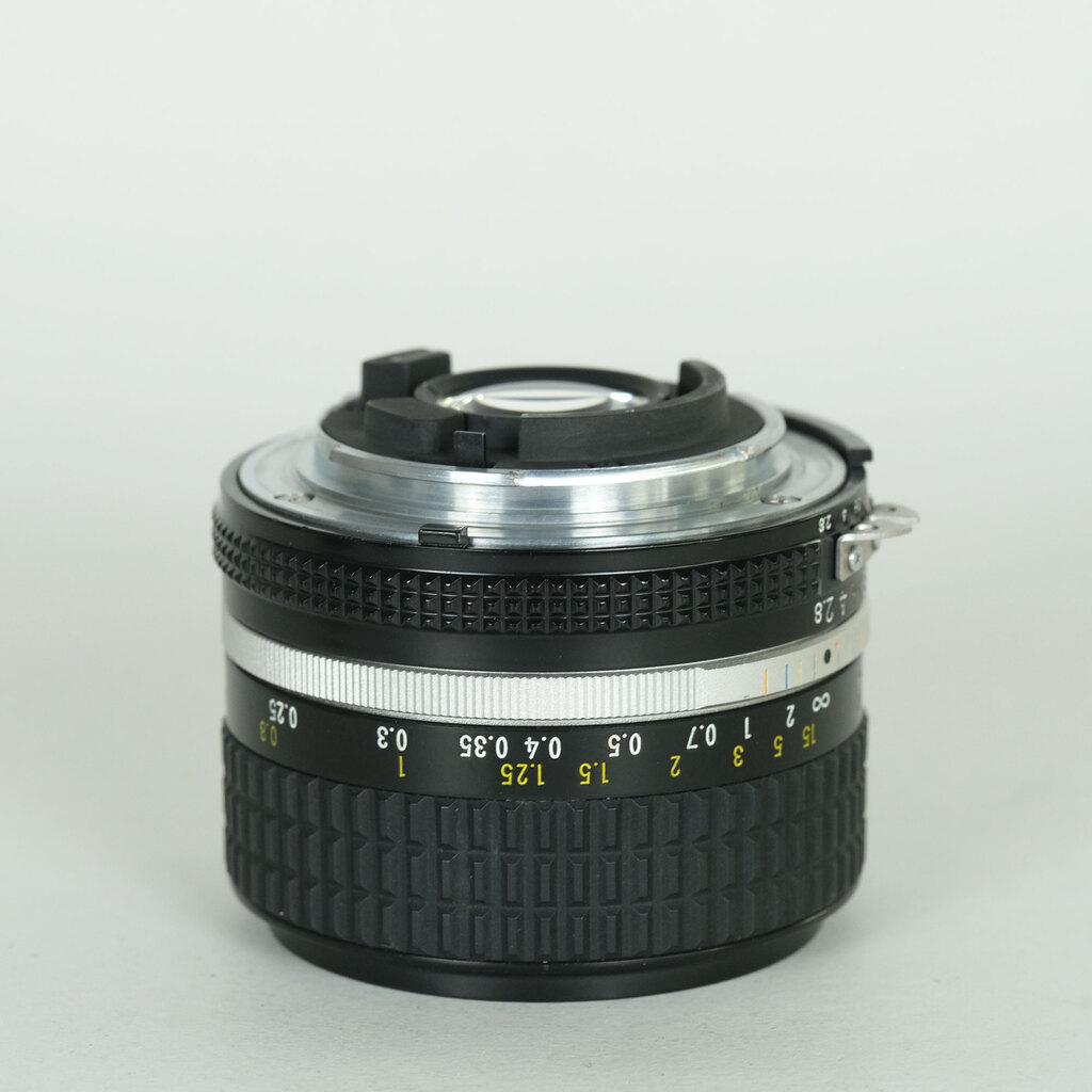 Nikon Ai Nikkor 28mm F2.8S