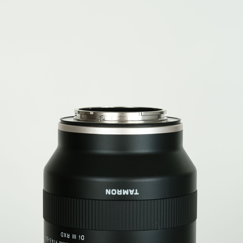 TAMRON 70-300mm F/4.5-6.3 Di III RXD (Model A047) [ソニーE用]