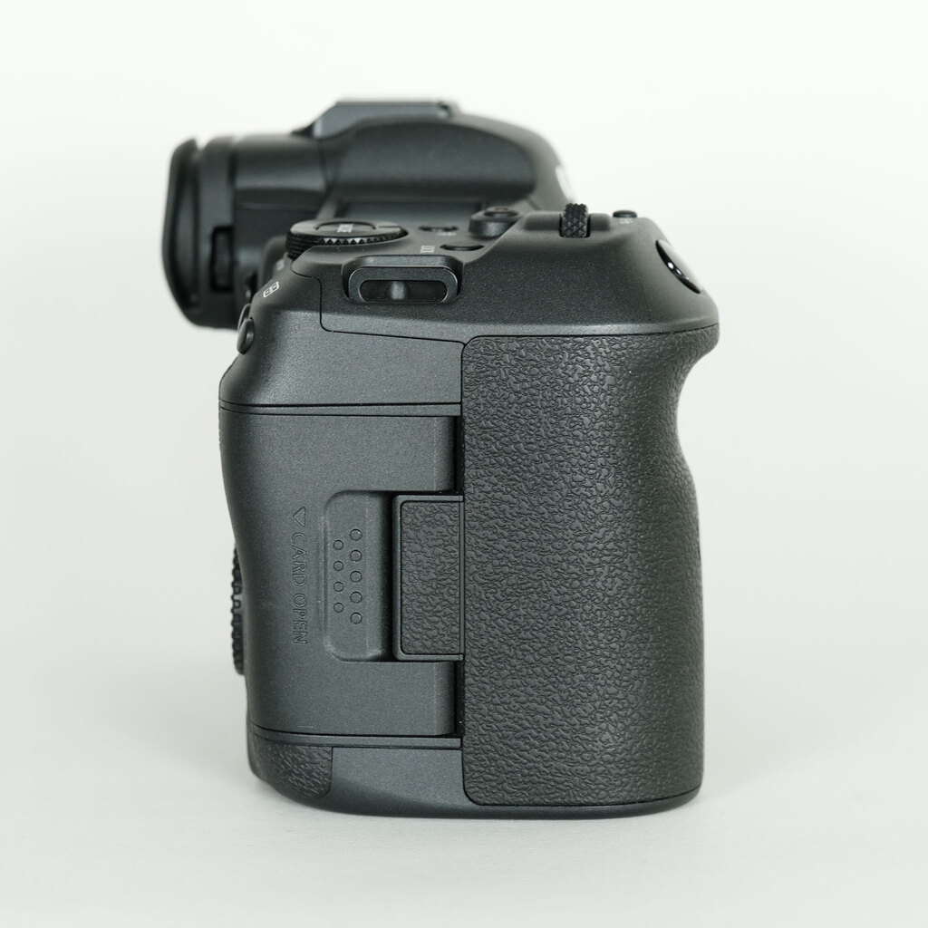 Canon EOS R5 Canon EOS R5