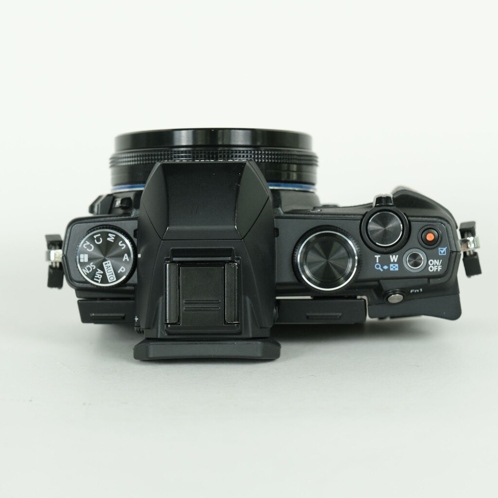 OLYMPUS STYLUS 1s