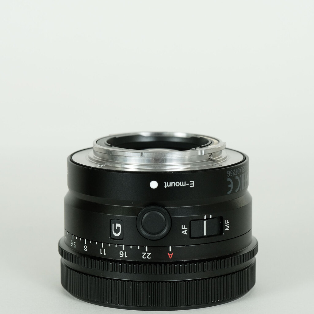 SONY FE 40mm F2.5 G SEL40F25G SONY FE 40mm F2.5 G SEL40F25G