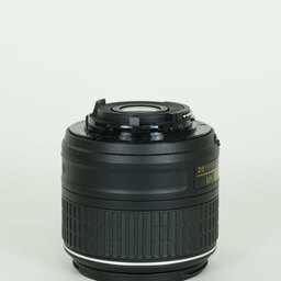 Nikon AF-S DX NIKKOR 18-55mm f3.5-5.6G VR II Nikon AF-S DX NIKKOR 18-55mm f3.5-5.6G VR II