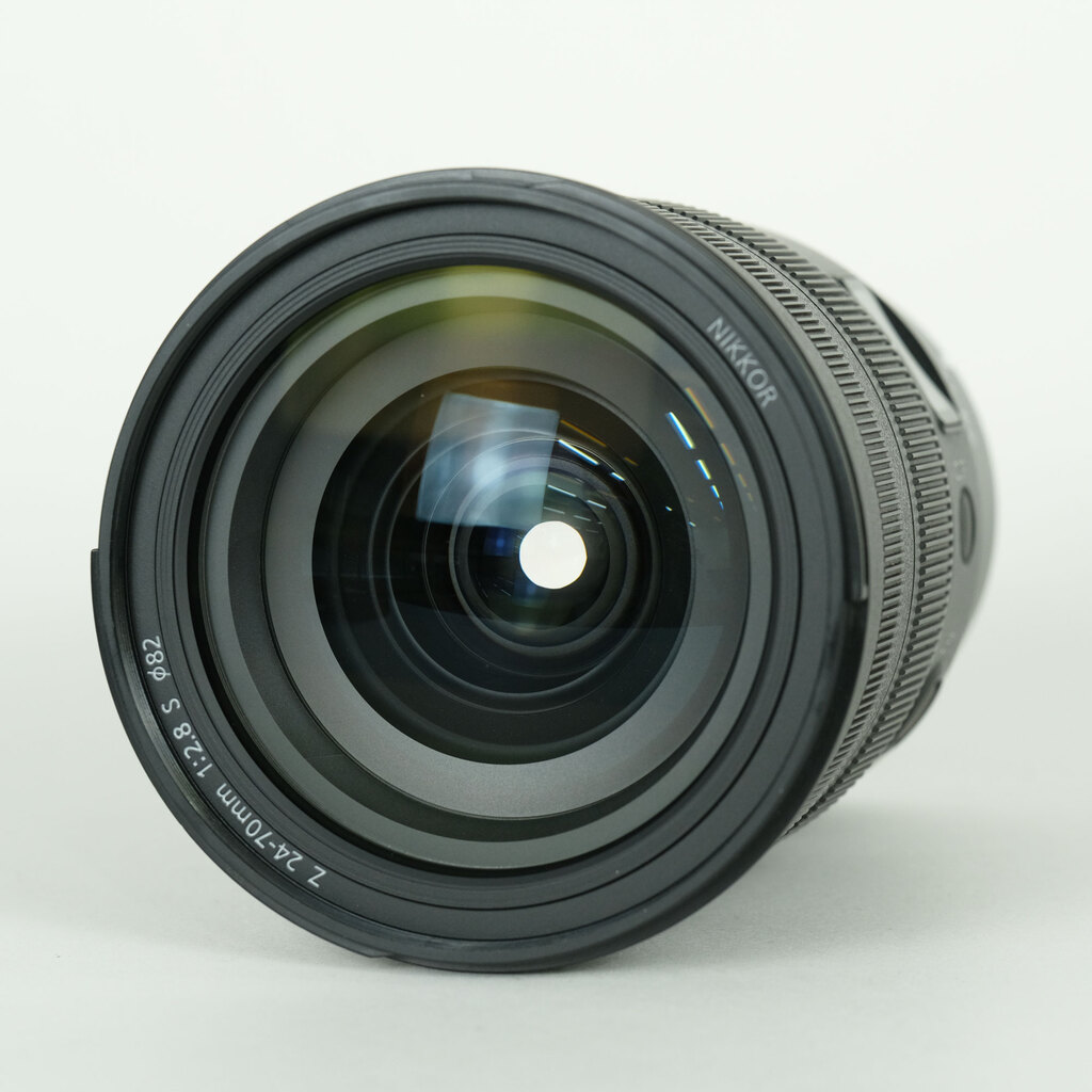 Nikon NIKKOR Z 24-70mm f/2.8 S Nikon NIKKOR Z 24-70mm f/2.8 S
